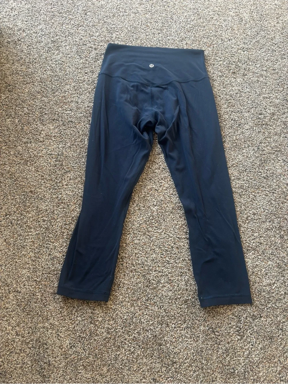 Lululemon Black Cropped Align Leggings Size 6 - Picture 4 of 5